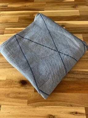 Pavo Parallax Navy woven wrap